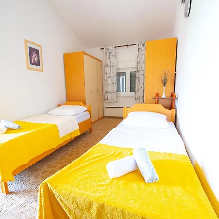 Garden Resort - Apartments Ruzmarin Potocnica Extérieur photo
