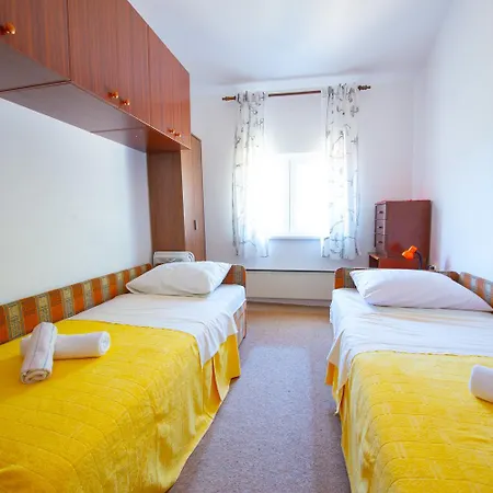 Garden Resort - Apartments Ruzmarin Potocnica Extérieur photo